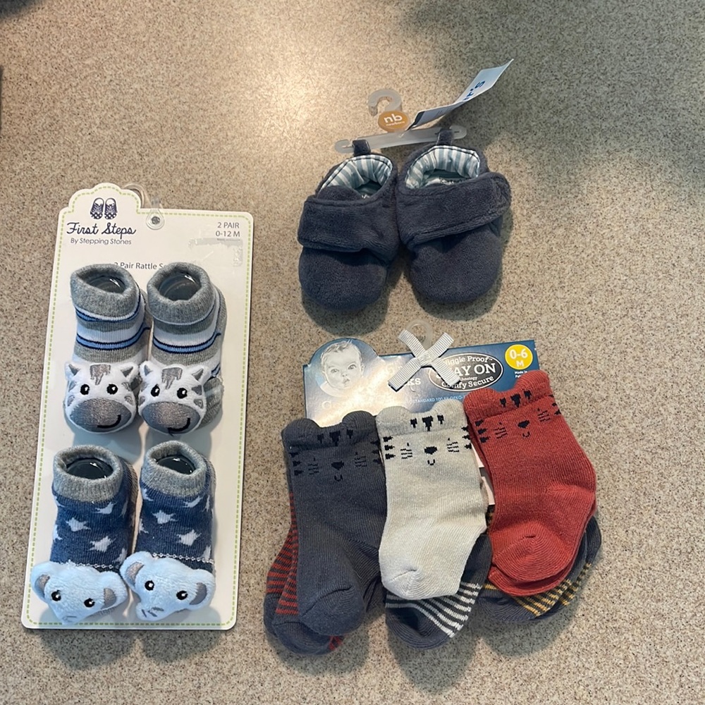 Baby slippers and socks